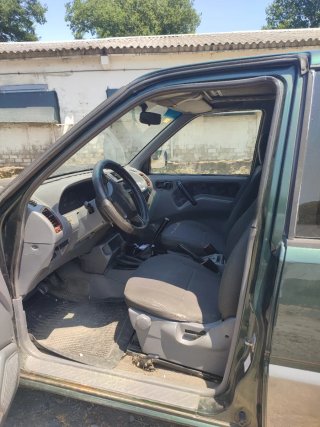 Nissan Terrano II 1998
