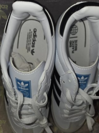 Adidas Bambas Hombre y Mujer Blancas y Negras