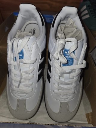 Adidas Bambas Hombre y Mujer Blancas y Negras