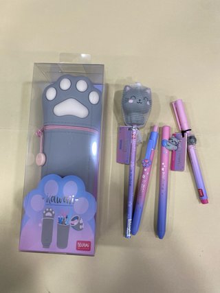 Astuccio kawaii + 4 penne e matita