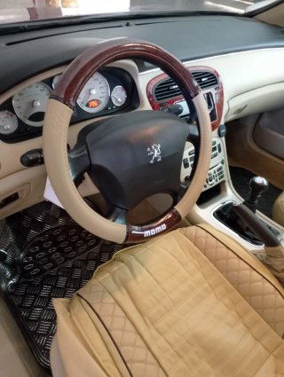 Peugeot 607 2001