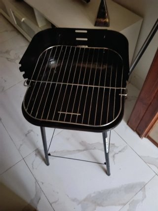 Barbacoa portátil negra