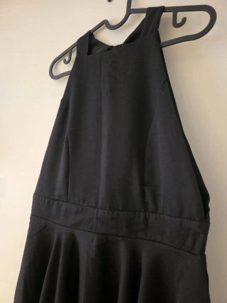 Vestido largo negro con lazo