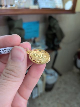 Medalla Corazón de Jesús Oro 18k Calada