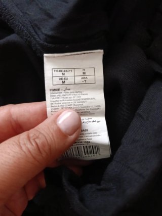 Pantalón corto Pinkie negro talla M (equivale a S)