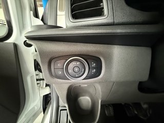 FORD TRANSIT CUSTOM 2.0 Tdci Ambiente Combi 9 plz.