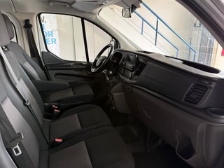 FORD TRANSIT CUSTOM 2.0 Tdci Ambiente Combi 9 plz.