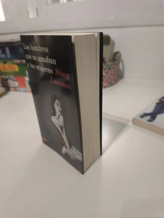 Libro " Los hombres que no amaban a las mujeres"