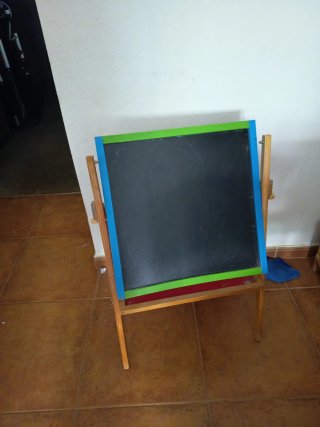 Pizarra infantil de madera