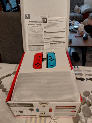 Nintendo Switch OLED + Mando Pro