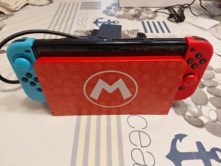 Nintendo Switch OLED + Mando Pro
