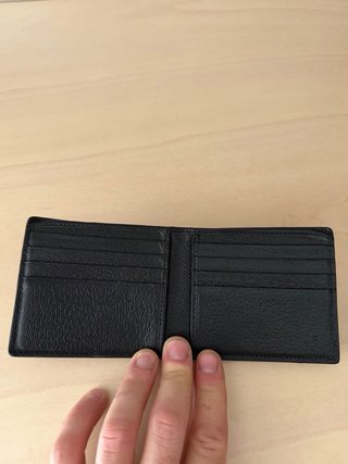 Portafoglio Gucci con ape dorata