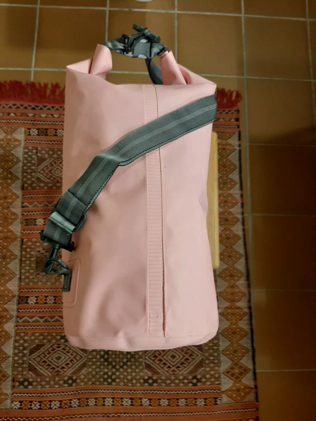 Mochila estanca Feel Free rosa