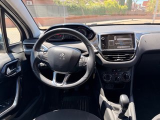 Peugeot 208 2014