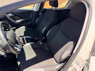 Peugeot 208 2014