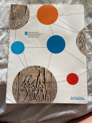 Libro de texto xeografia e historia