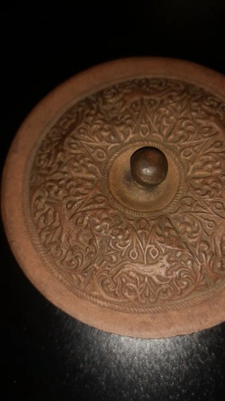 Scatola portagioie vintage ottone sbalzato