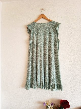 Vestido verde con flores TML