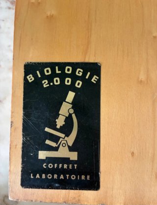 Kit Microscopio Laboratorio Vintage  estuche mader