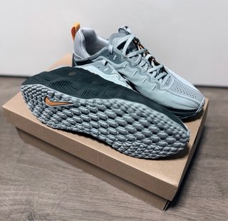NIKE AVA ROVER WOLF GREY
