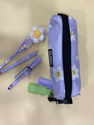 Legami astuccio + 2 penne + matita