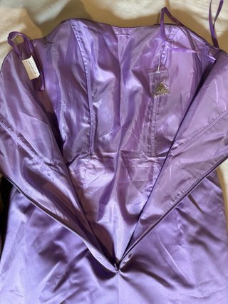 Vestido largo morado para dama de honor