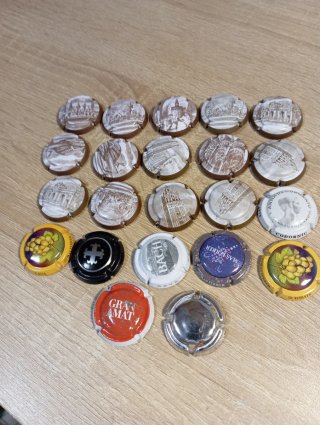 22 Tappi di Cava Collezione