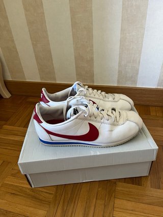 Nike Cortez Talla 41 Blancas y Rojas