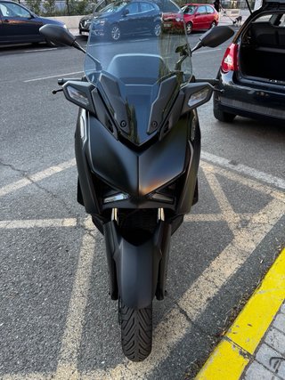 Yamaha XMAX tech Max Negra Maxi-Scooter