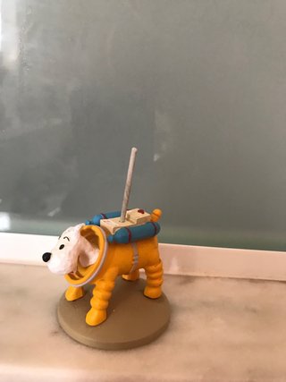 Figura Tintin, Milu en traje lunar
