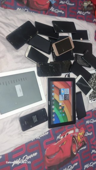 Lote de móviles y tabletas
