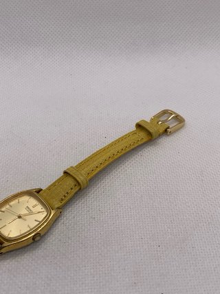 Reloj Seiko Quartz Dorado Vintage JDM