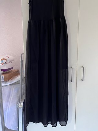 Vestido negro sin mangas transparente