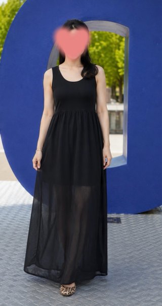 Vestido negro sin mangas transparente