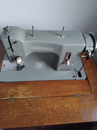 Máquina de coser Wertheim