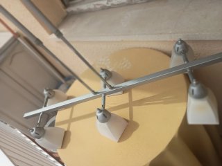 Lámpara de techo en muy buen estado,
