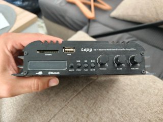 Amplificador Lepy 45W y 5 altavoces JVC