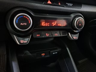 KIA RIO 2023