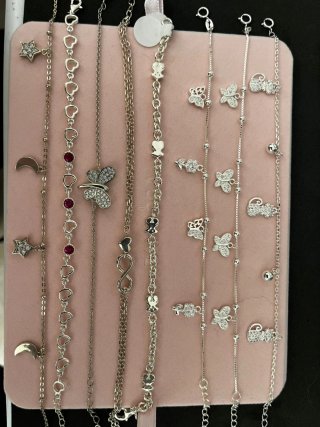 Gioielli in argento con pietre