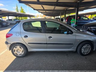 Peugeot 206 2002