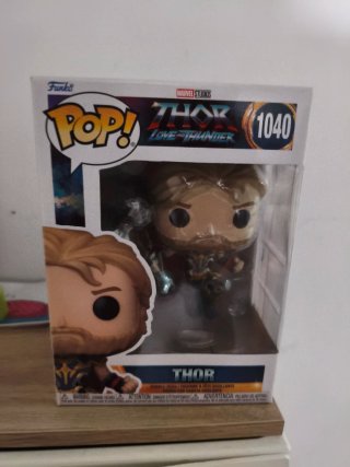 Funko Pop Thor Love and Thunder 1040