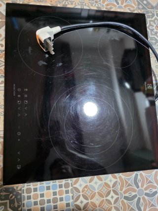 Placa Inducción Electrolux LIT60336C 3 fuegos