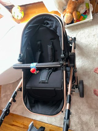 Carrito Bebé Yazoco Negro/Oro