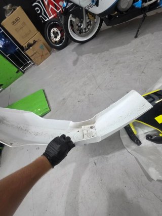 Guardabarros Husqvarna 701 Blanco