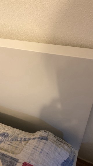 Estructura de cama blanca
