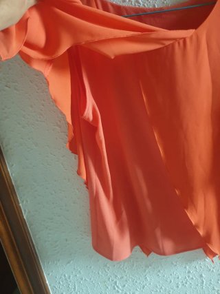 Blusa naranja volantes talla L