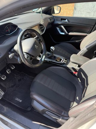 Peugeot 308 Gt line blanco nacarado