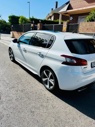 Peugeot 308 Gt line blanco nacarado
