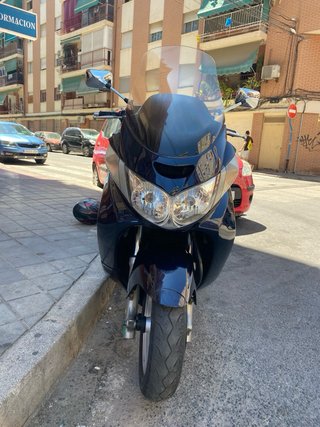 Suzuki Burgman 250cc Negra