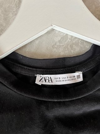 Top Zara negro sin mangas talla S